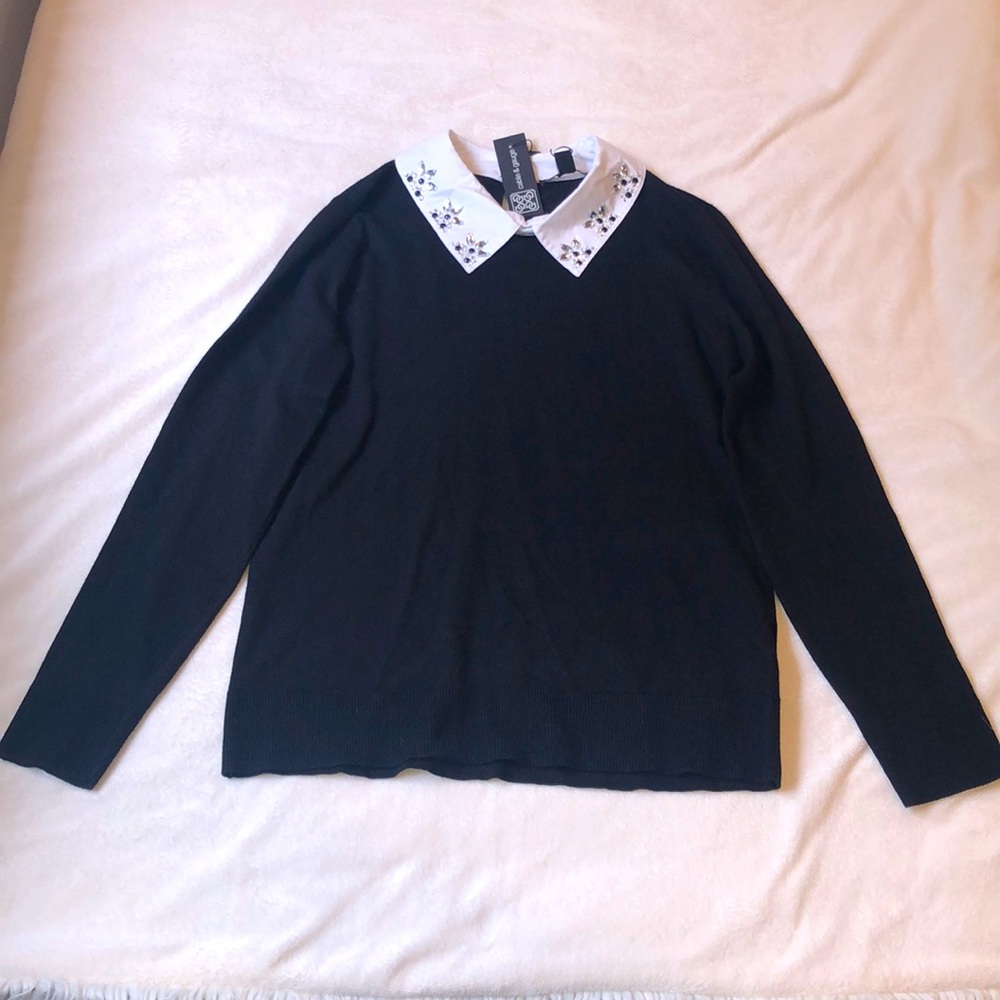 Fitted sweater with white Embellished collar NWT in Black Size S